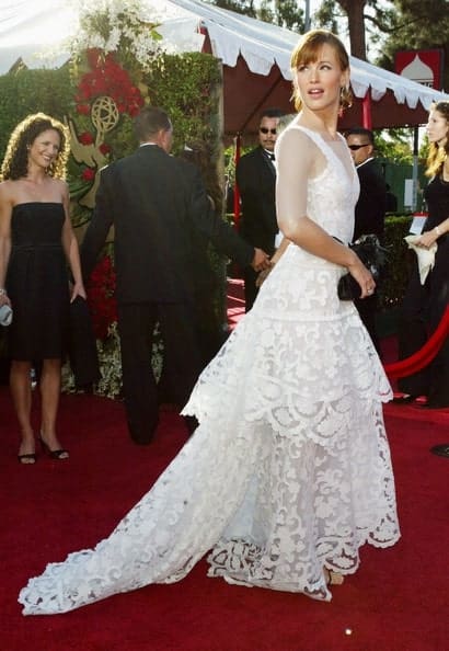 جنیفر گارنر (Jennifer Garner)، طراح لباس اسکار دلا رنتا، 2004