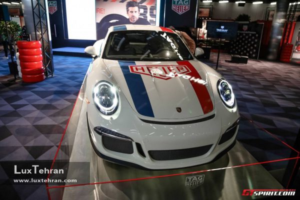 پورشه 911 آر به همراه ساعت تگ هیور (Porsche 911 R by Tag Heuer)