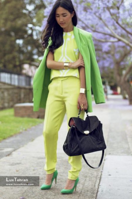 ترکیب رنگ لباس سبز و زرد