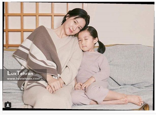 فوتوشوتی از لی یانگ و فرزندش که برای مجله 