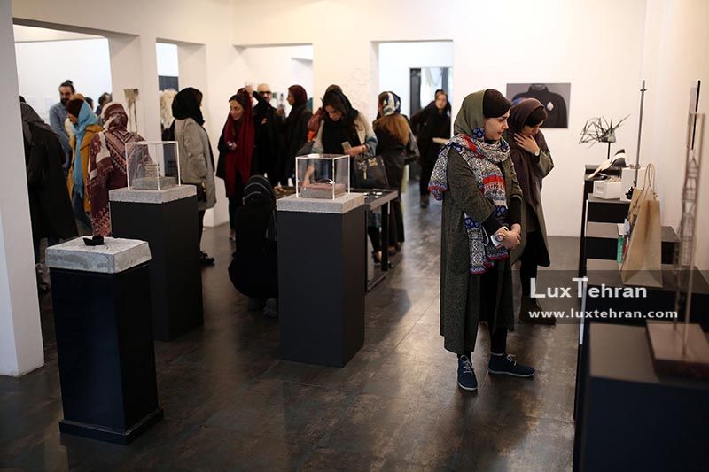 گالری آریا که در افتتاحیه دومین نمایشگاه جواهرسازی هنری معاصر تهران 