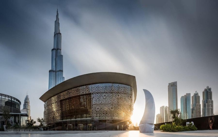 ساختمان اپرا با لوکیشنی برج خلیفه جاذبه های گردشگری دوبی