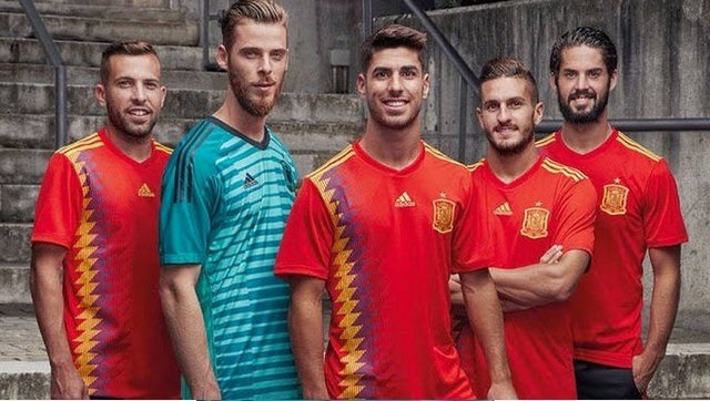 پیراهن تیم ملی اسپانیا