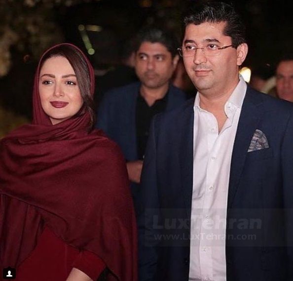شیلا خداداد را در کنار همسر در آمفی کافه بام لند تهران 