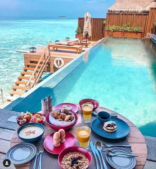 رومانتیک ترین صبحانه ها را می توان در کنار اقامتگاه های لوکس مالدیو ت